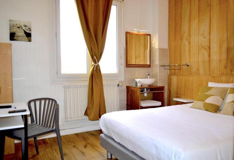 Номер Стандарт Совместная Ванная, Hôtel Alizéa