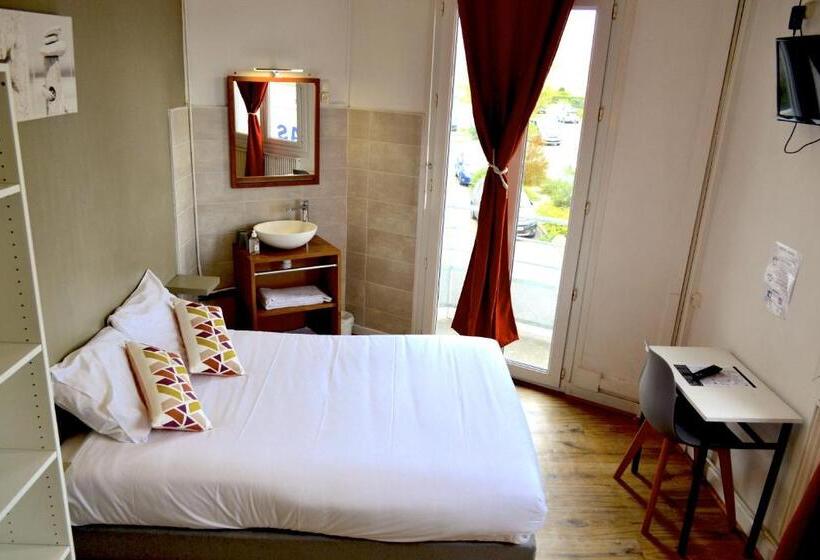 Quarto Familiar Banheiro Compartilhado, Hôtel Alizéa