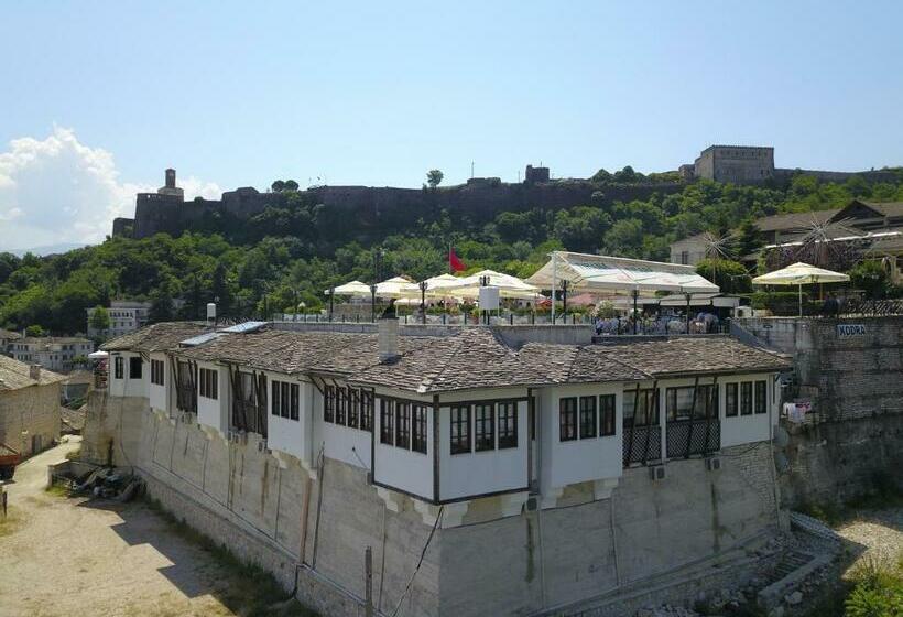 스탠다드 룸, Kodra