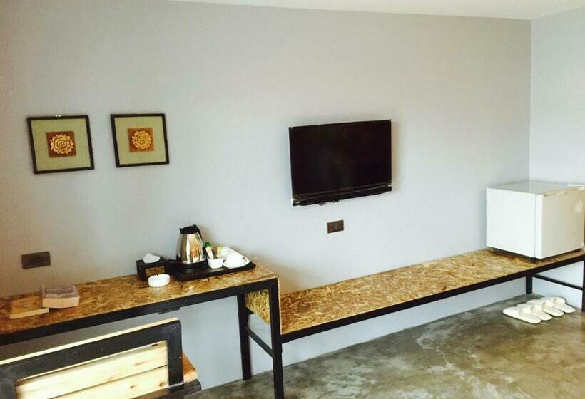 Номер Deluxe Вид на Сад, The Hip Resort @ Phi Phi