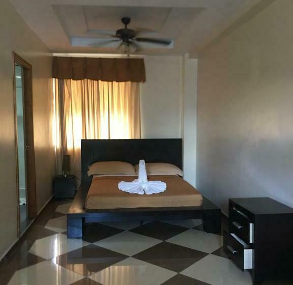 استودیوی استاندارد, Aparta Hotel Roma