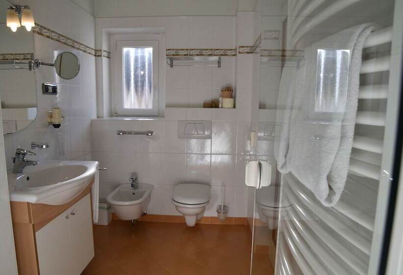 발코니가 있는 베이직 룸, Angerburg Blumen