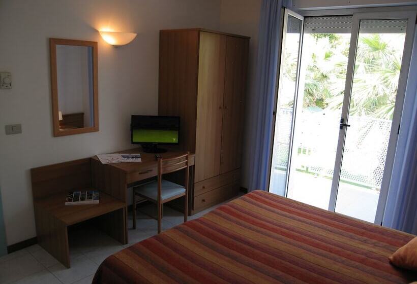 Номер Стандарт Трехместный, Centro Vacanze Domus M.g