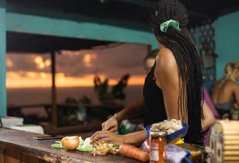 Кровать в Многоместном Номере с Общей Ванной, Pura Natura Lodge Manuel Antonio