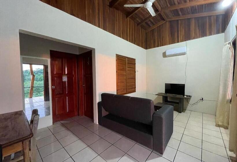 اتاق خانوادگی, Pura Natura Lodge Manuel Antonio