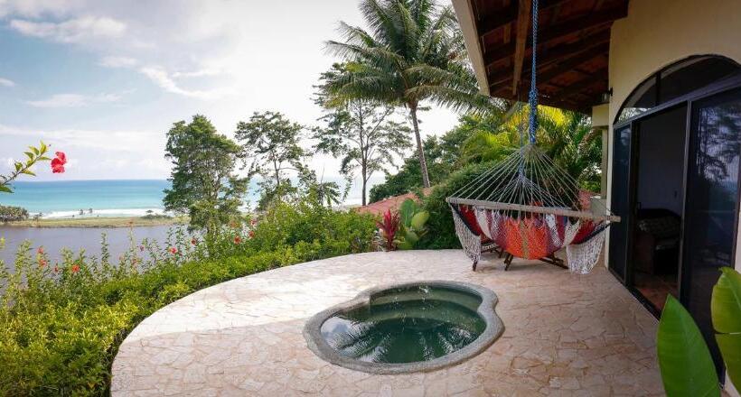 Бунгало Deluxe, Lagunavista Villas