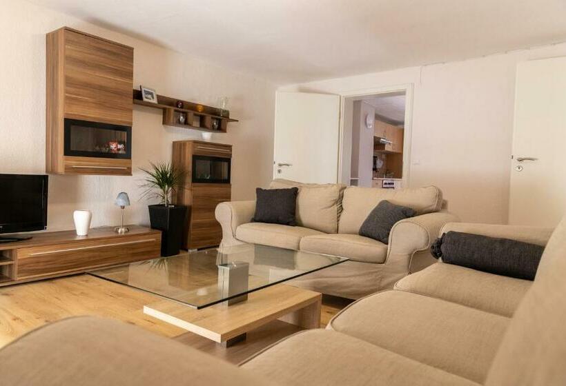 Апартаменты 3 Спальни, Zur Post Ochsendorf