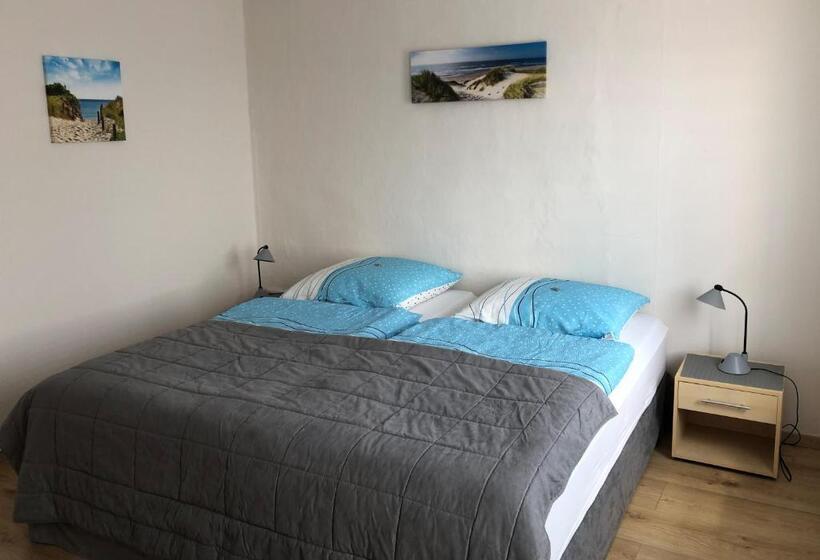 Апартаменты 3 Спальни, Zur Post Ochsendorf