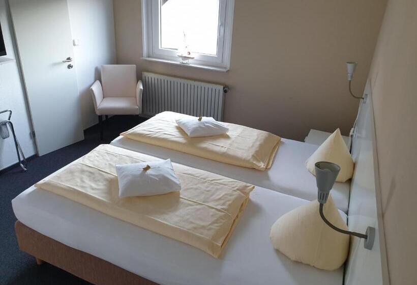 Номер Стандарт, Kurparkhotel Gemünd