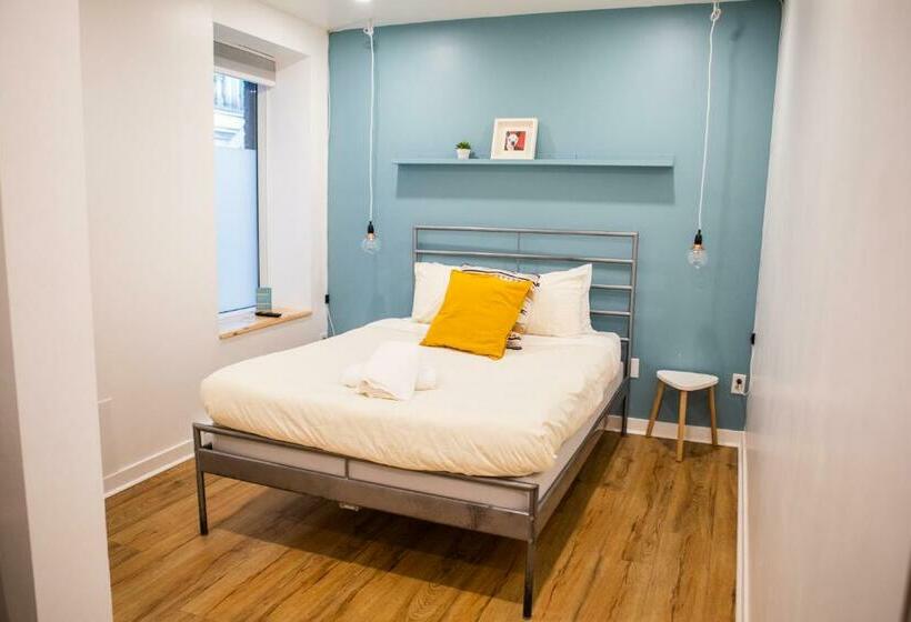 スタンダードルーム, Auberge Saintlo Montréal Hostel