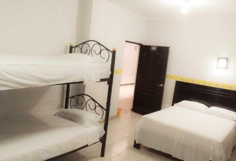 家庭间, Jer`s Hostal
