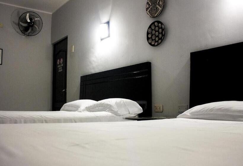 스탠다드 트리플 룸, Jer`s Hostal