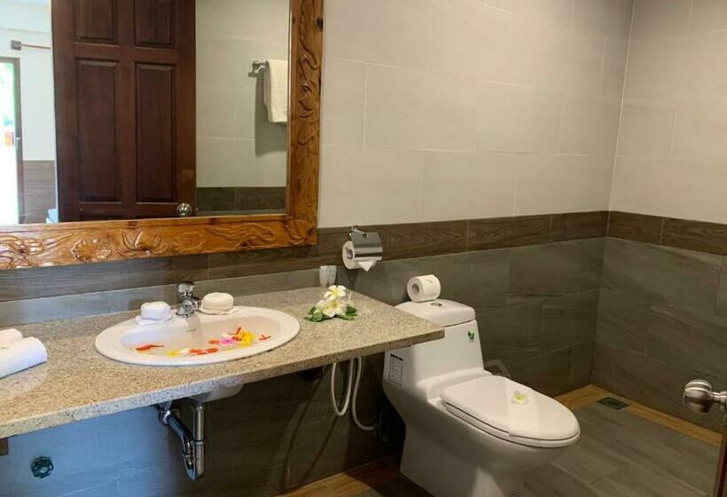 اتاق سوپریور, Blue Shell Resort