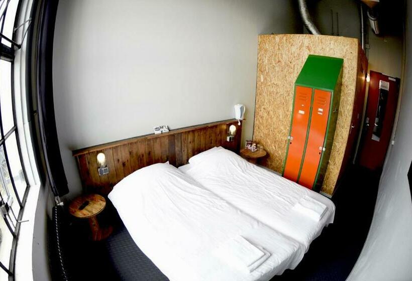 Номер Стандарт, Stayokay Hostel Eindhoven   Blue Collar