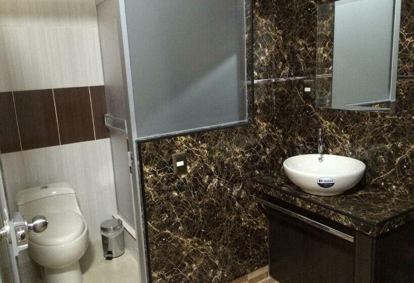 اتاق استاندارد سه نفره, Hostal Gold Star