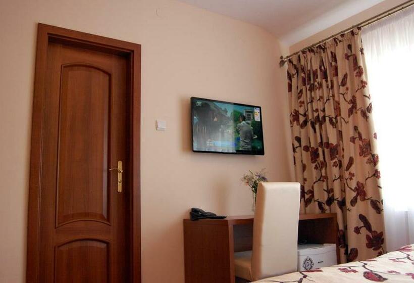 سوییت جونیور, Hostel Paltinis