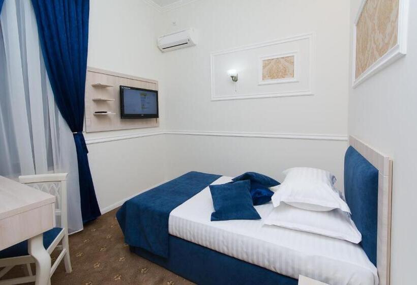 اتاق استاندارد یک نفره, La Strada Boutique Villa