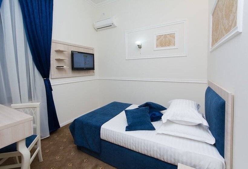 اتاق استاندارد یک نفره, La Strada Boutique Villa