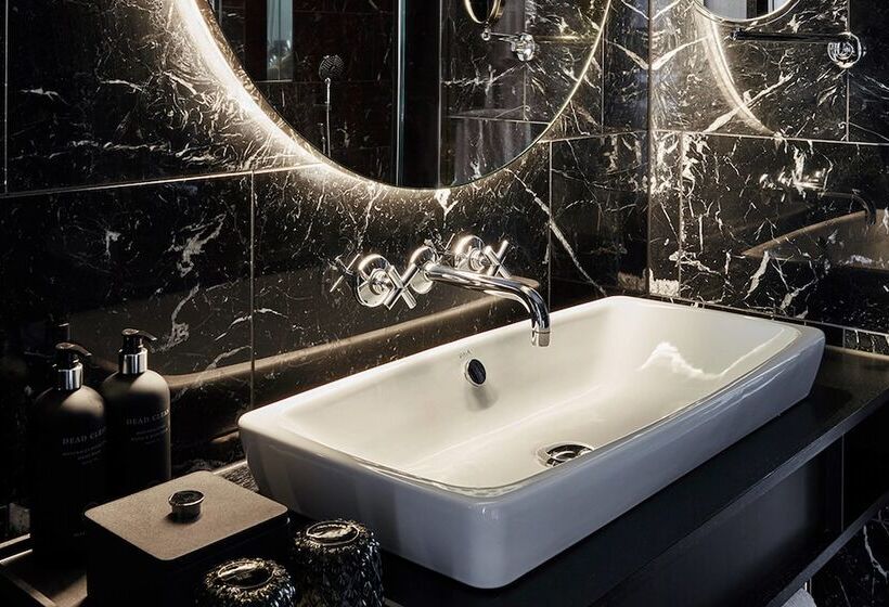 Suite Premium, Roomers Munich, Autograph Collection