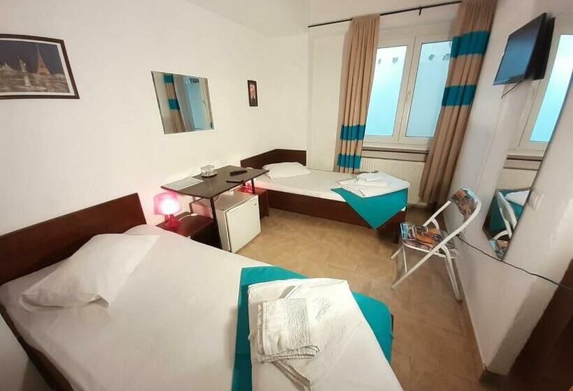 标准间, Taxi Hostel