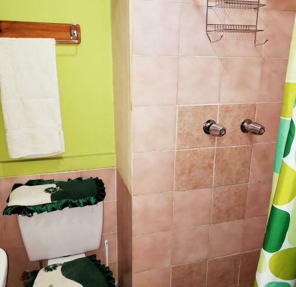 Quarto Estandar Individual, La Nuit Home