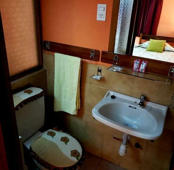 Quarto Estandar, La Nuit Home