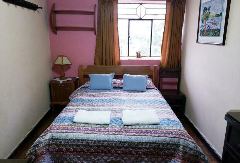 Quarto Estandar, La Nuit Home