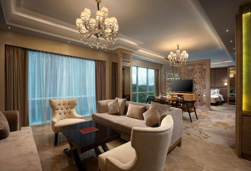 Люкс Президентский 2 Спальни, Wyndham Panbil Batam