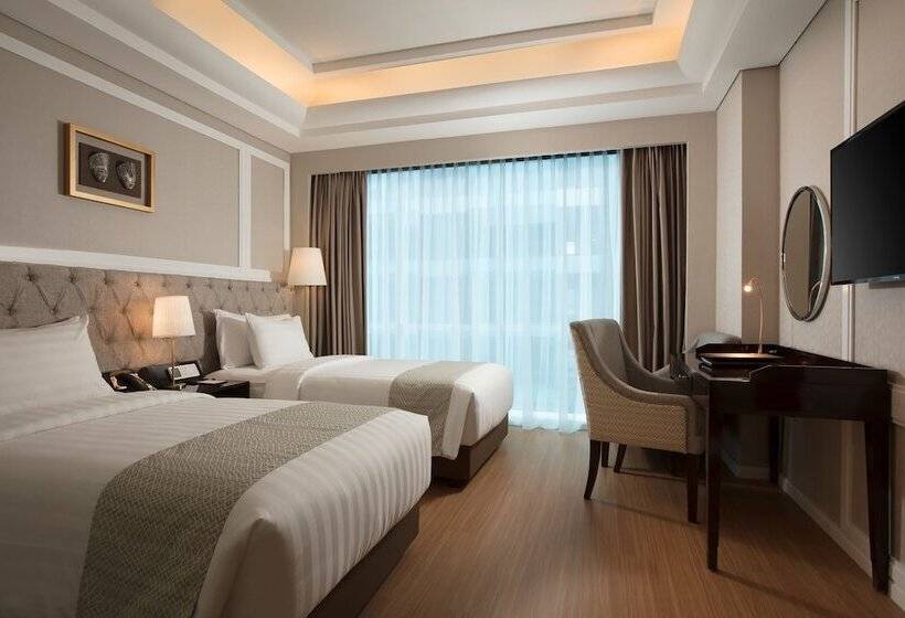 Номер Deluxe Вид на Сад, Wyndham Panbil Batam