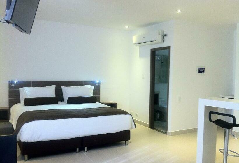 Полулюкс, Hausen Hotel   Suites