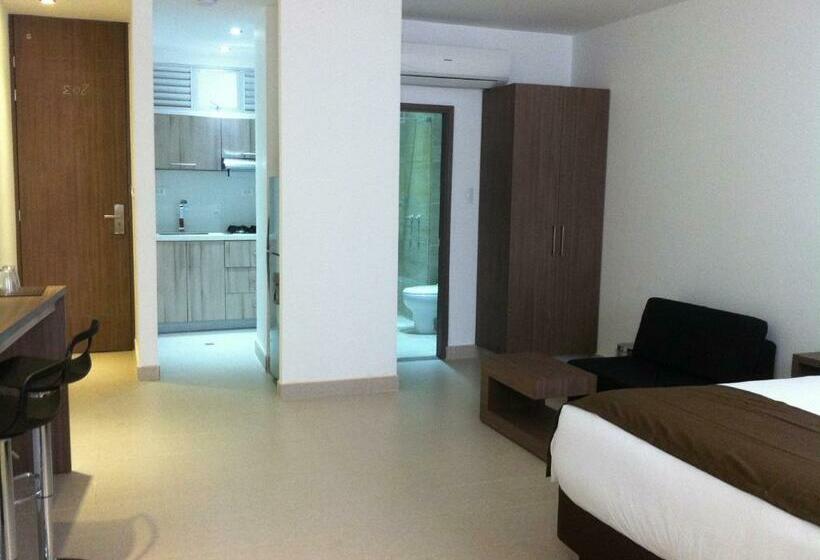 Полулюкс, Hausen Hotel   Suites