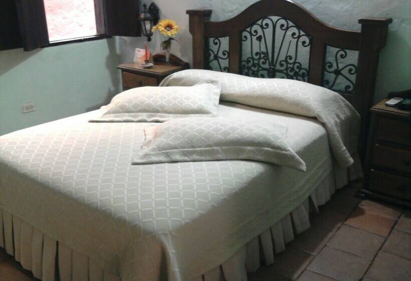 Номер Стандарт, Hostal Restaurante Guaracu
