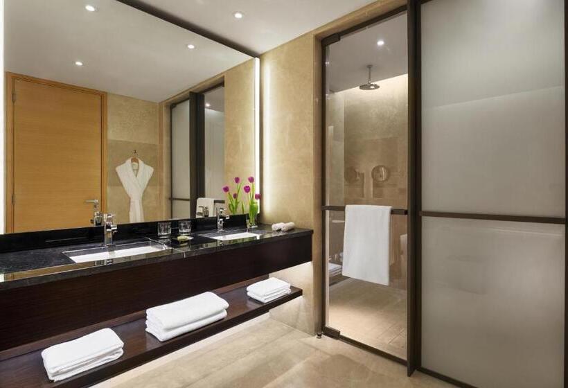Номер Deluxe, Hyatt Regency Riyadh Olaya
