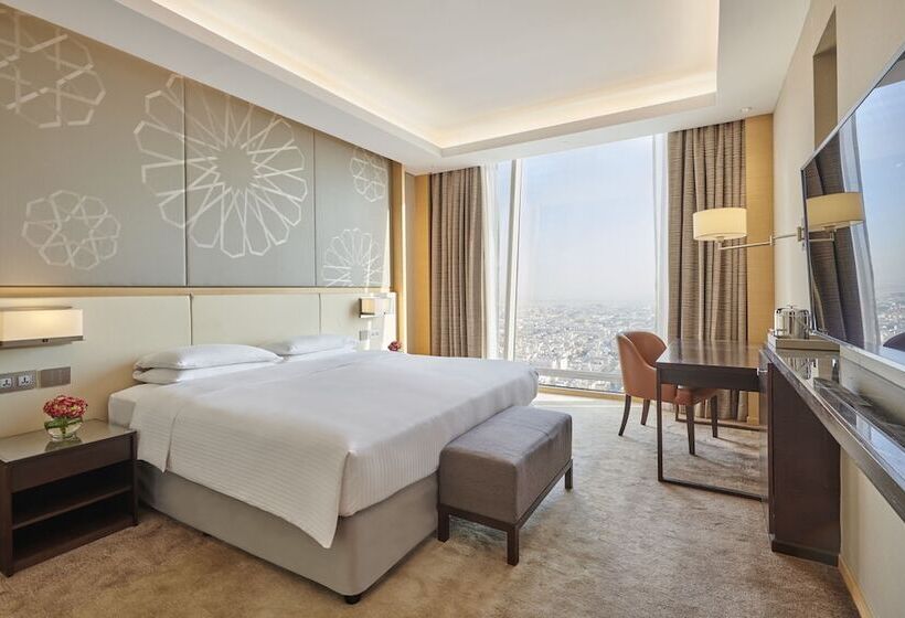 Номер Клуб, Hyatt Regency Riyadh Olaya
