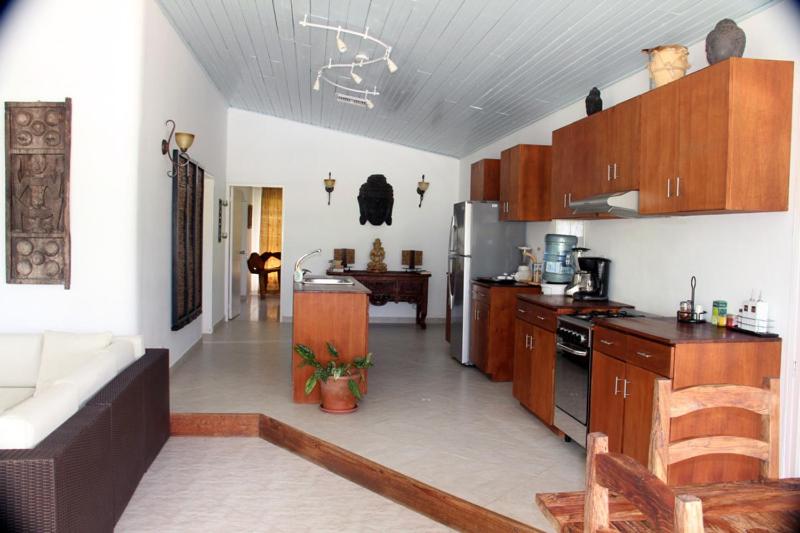 带大床的豪华间, Playa Tranquilo B&b And Dive Shop