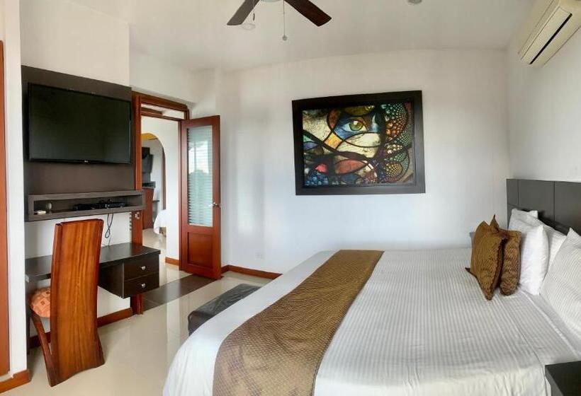 Президентский Люкс, Serenity Suites Casa Boutique