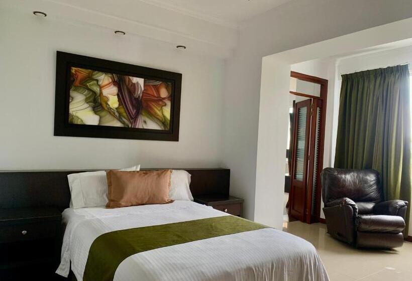 Президентский Люкс, Serenity Suites Casa Boutique