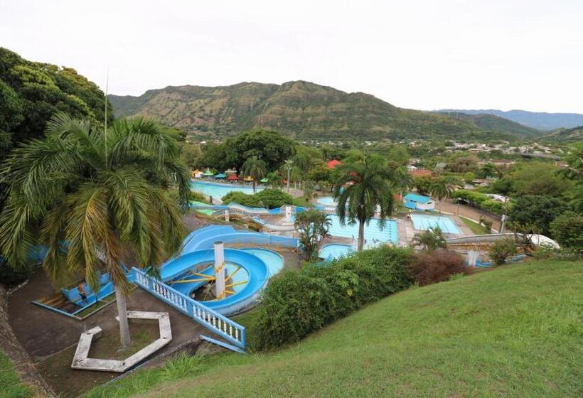 Четырехместный Номер Стандарт, Y Parque Acuatico Agua Sol Alegria