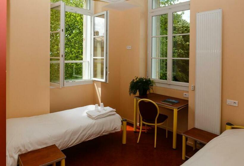 Номер Стандарт, Espace Bernadette Soubirous Nevers