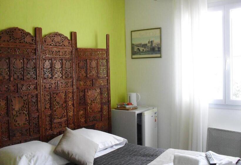 غرفة قياسية مطلّة علي حمام السباحة, Chambre D Hote Veronique