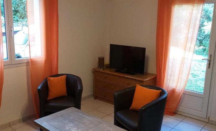 شقة غرفتين, Chambre D Hote Veronique