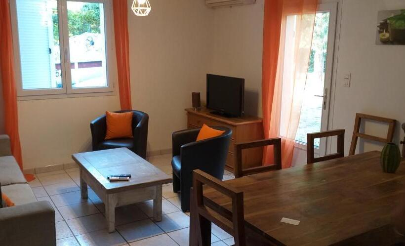Апартаменты 2 Спальни, Chambre D Hote Veronique