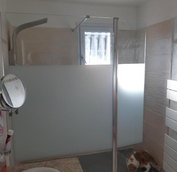 غرفة ديلوكس, Chambre D Hote Veronique