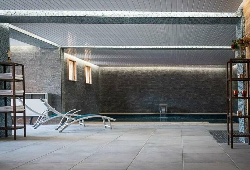 Семейный Номер Deluxe, Black Diamond Lodge