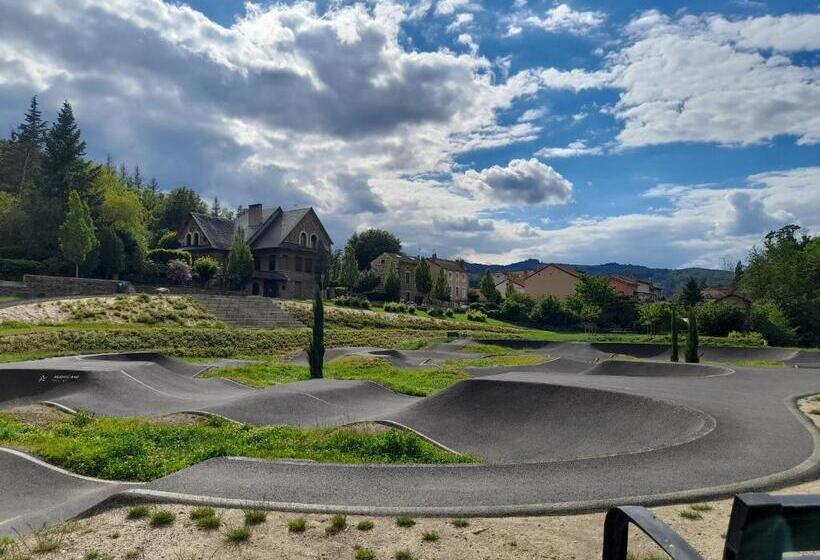 Номер Стандарт, De L'ile D'amour