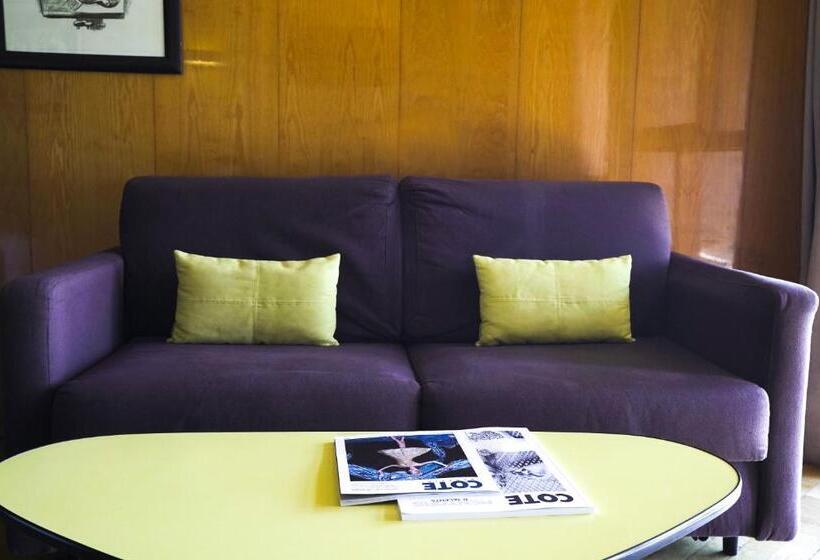 Номер Deluxe Вид на Море, Le Corbusier