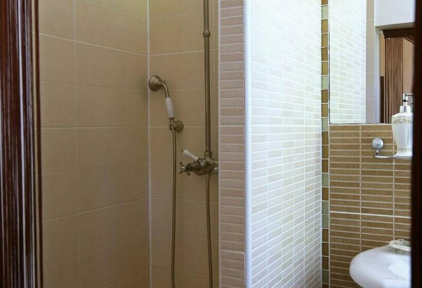 기본룸, Domaine De Rhodes B&b