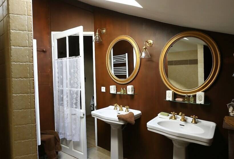 Трехместный Номер Deluxe, Domaine De Rhodes B&b