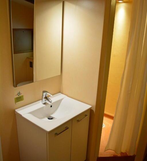 חדר סטנדרט לשלושה, Cis-ethic Etapes De Val Cenis