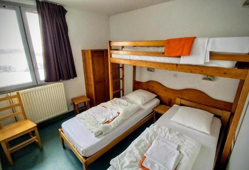 חדר סטנדרט לשלושה, Cis-ethic Etapes De Val Cenis